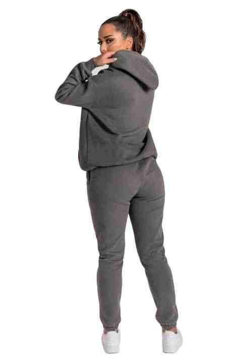 طقم ملابس رياضية للشتاء للزوجين - Winter sportswear set for couples