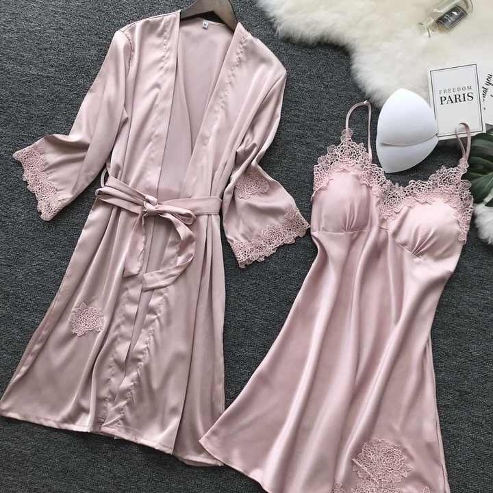 Women's sleepwear