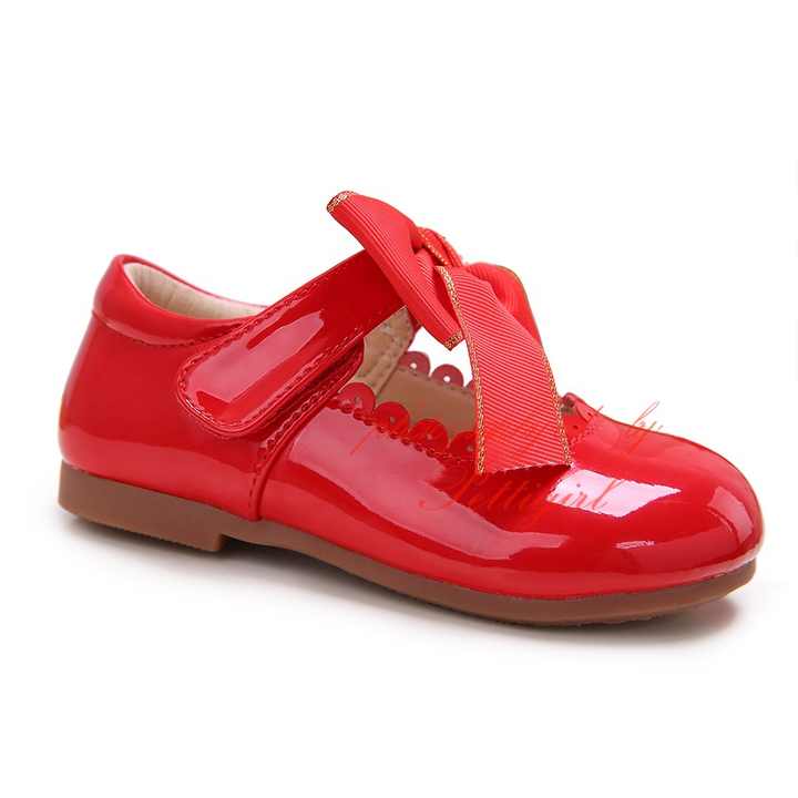 حذاء أطفال -children's shoes