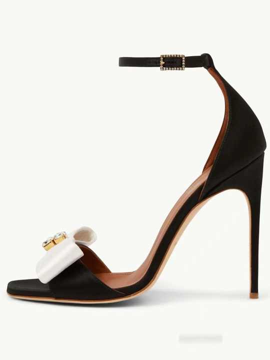 كعب عالي الجودة مصنوع يدويًا