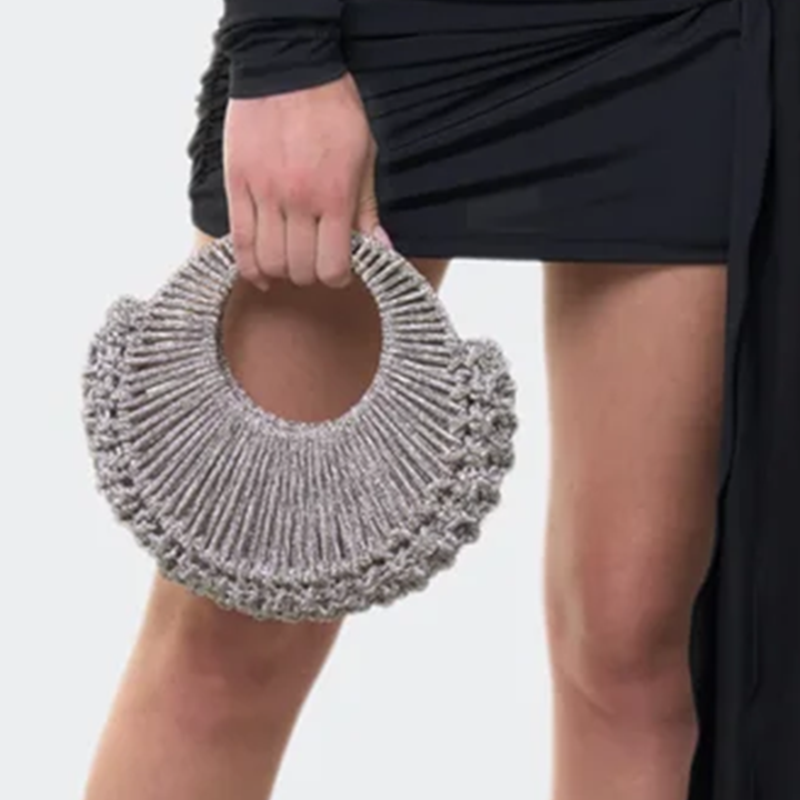 حقيبة يد فاخرة بتصميم مجوف من حجر الراين