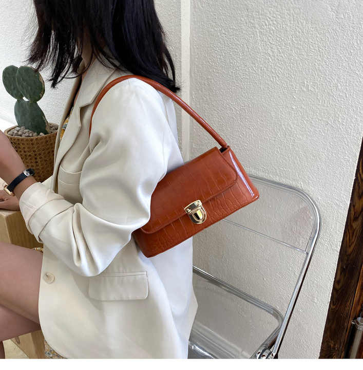 حقيبة نسائيه عصريه للنساء - Fashionable women's bag for women