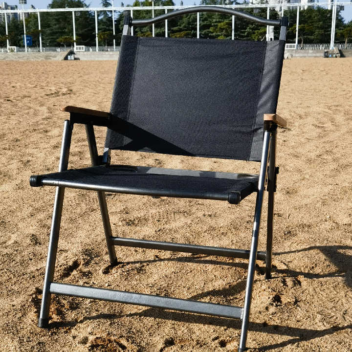 كرسي تخييم خارجي بتصميم عصري مصنوع . Modern Design Outdoor Camping Chair Made