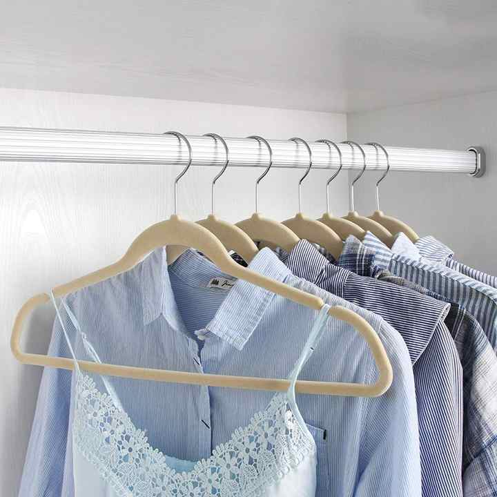 High quality velvet hanger