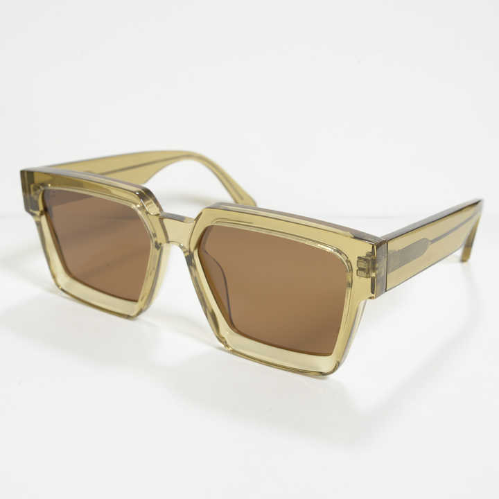 نظارة شمسيه جديدة