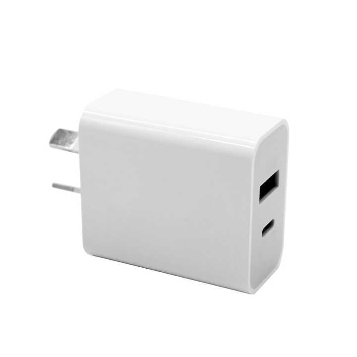 Original Dual Port Fast Charger . شاحن أصلي مزدوج المخارج سريع