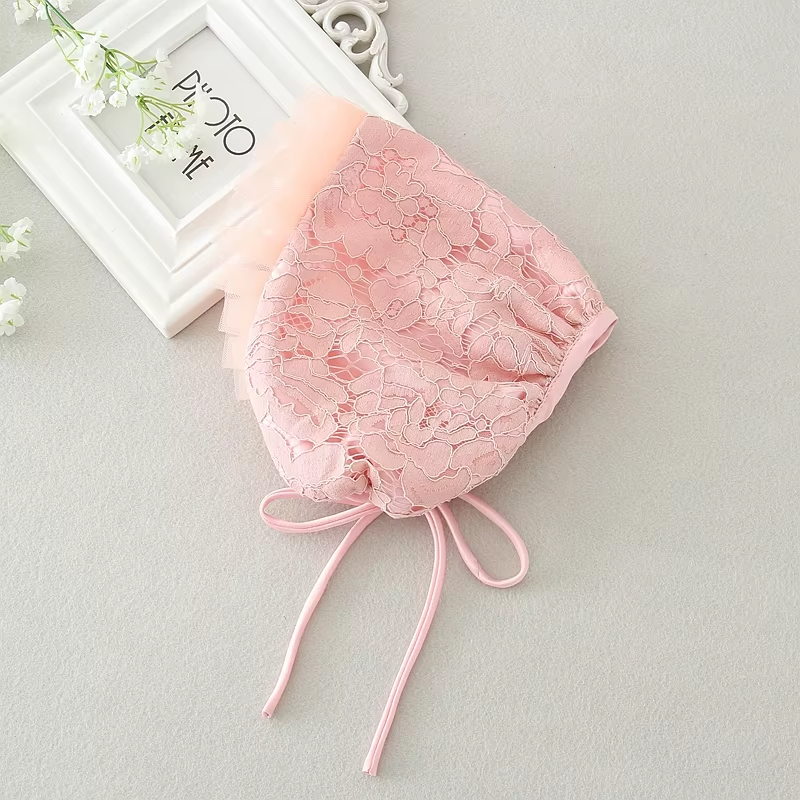 بنات حديثي الولاده