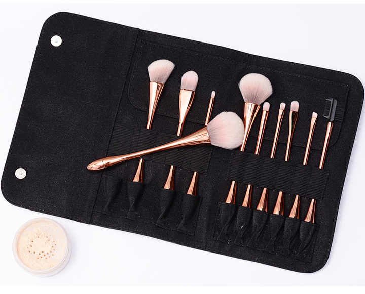 Label Makeup Brush Set with Brush Bag مجموعة فرش مكياج فاخرة باللون الذهبي