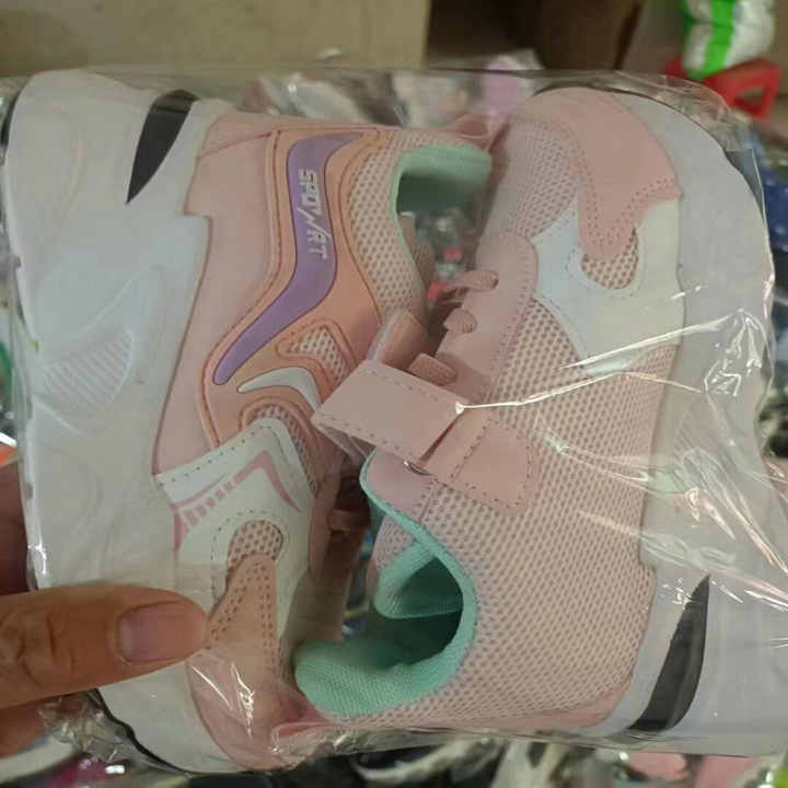 أحذية عادية للوقوف طوال اليوم Casual shoes for all-day standing