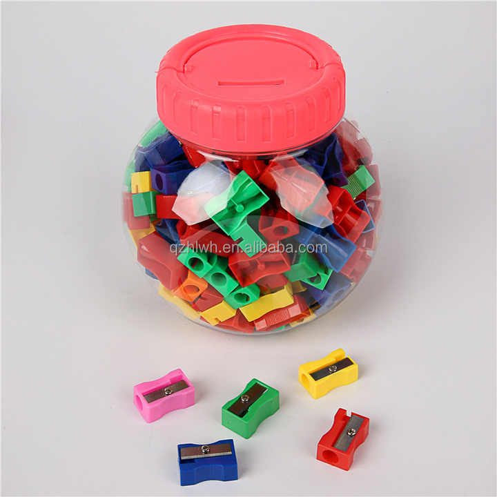 مستلزمات مدرسية و مكتبية