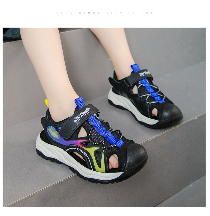 صنادل رياضية صيفية جديدة. New Summer Children's