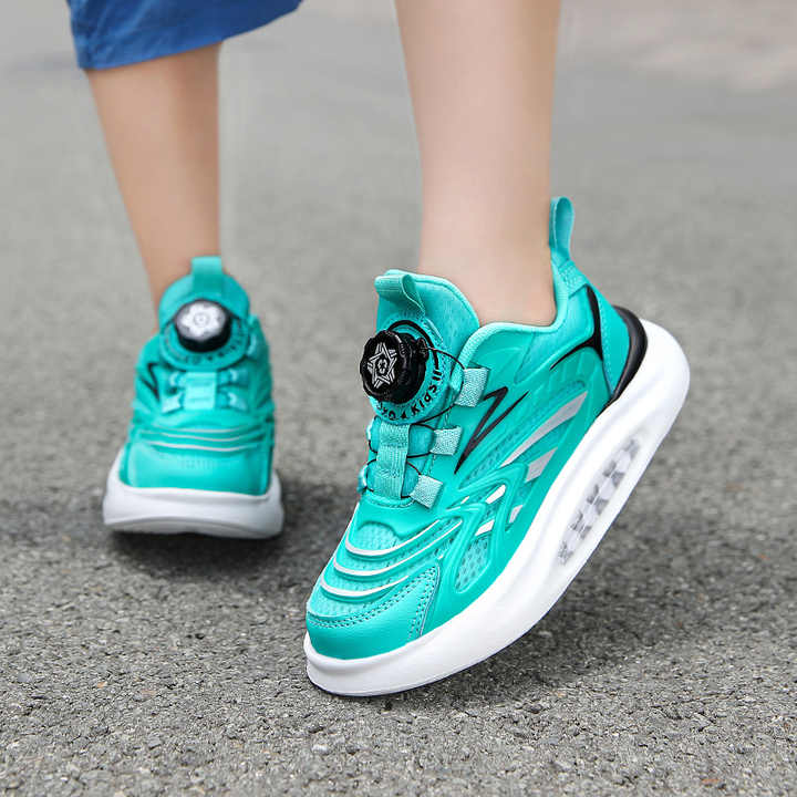 Cheap wholesale stylish children's shoes with buckle.