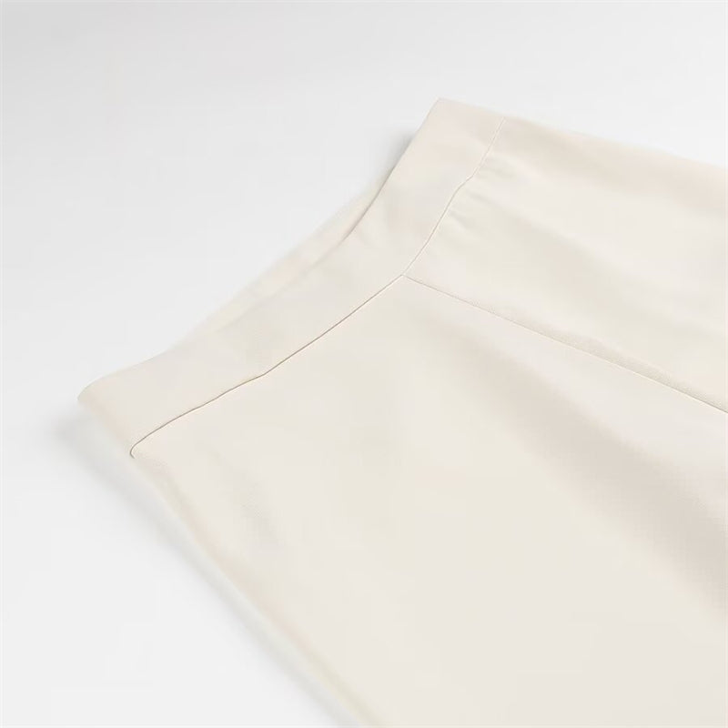 بنطلون نسائي