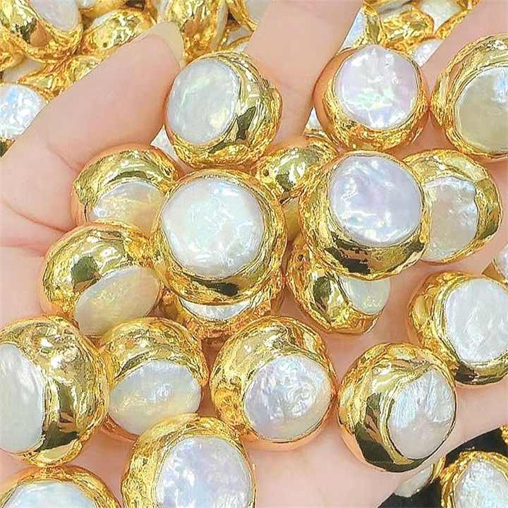 قلادات نسائيه