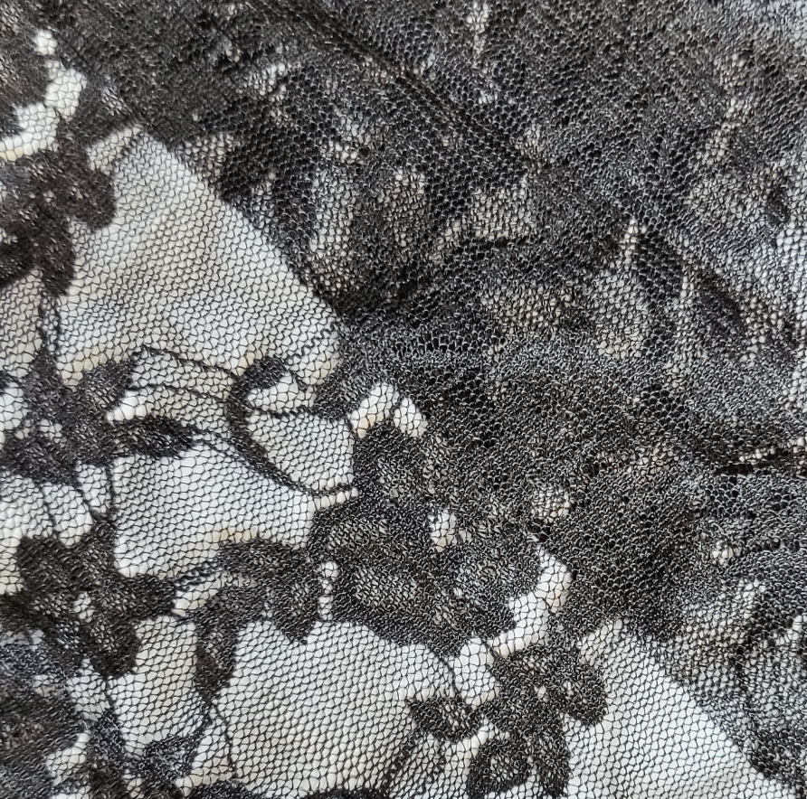 قماش دانتيل زهري