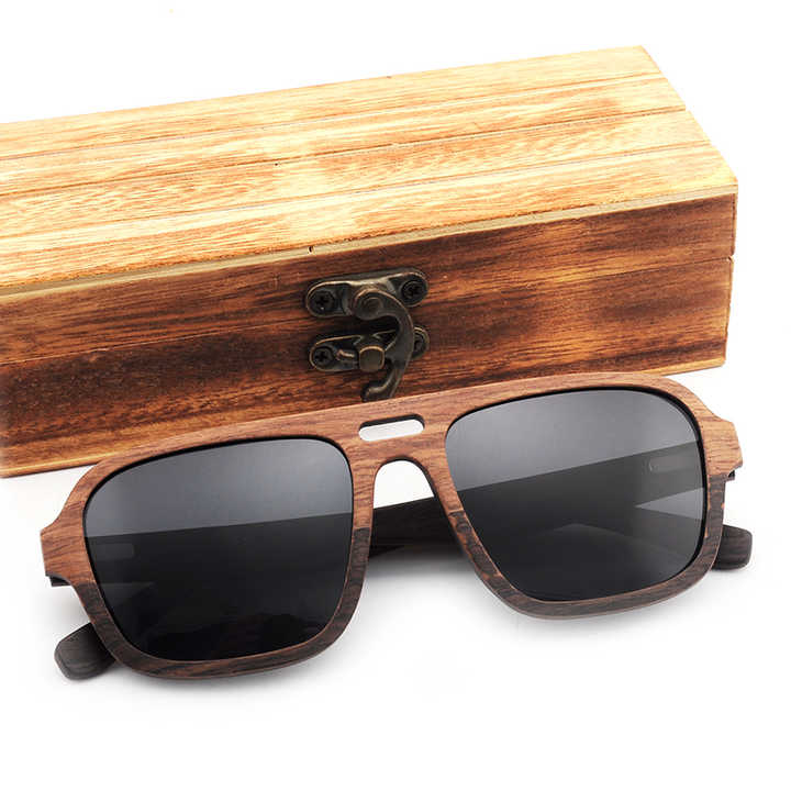 نظارات شمسية مصنوعة