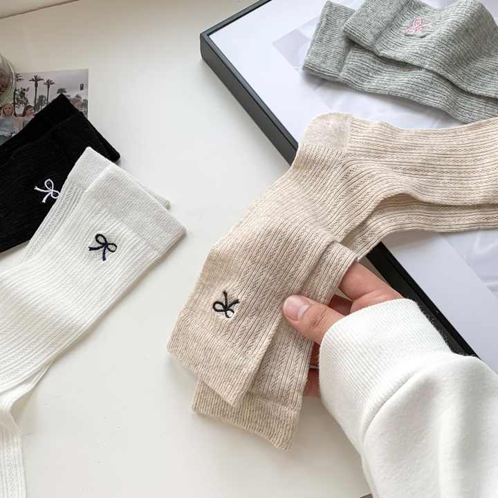 REMOULD Custom Scrunch Socks Women