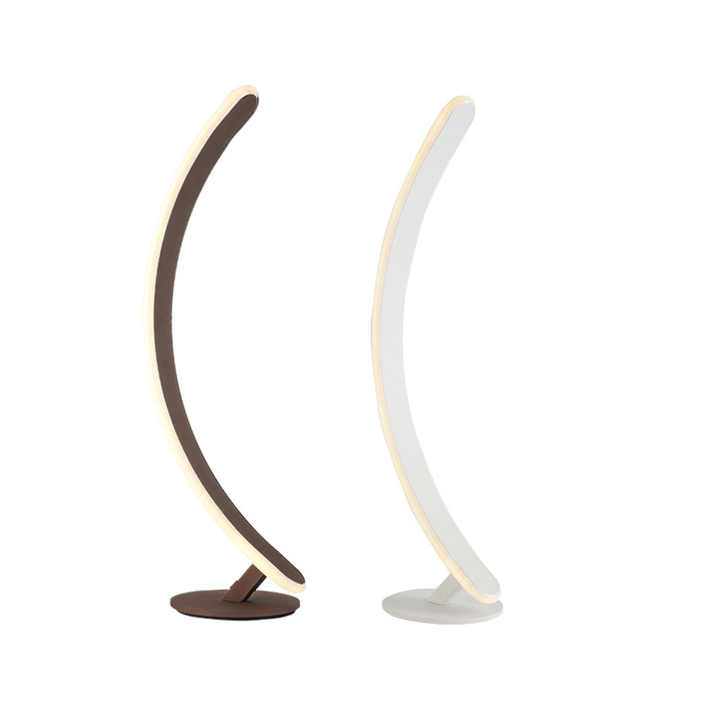 مصباح طاولة منحني