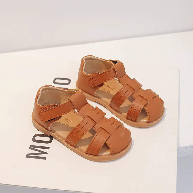 Girls' lightweight sandals