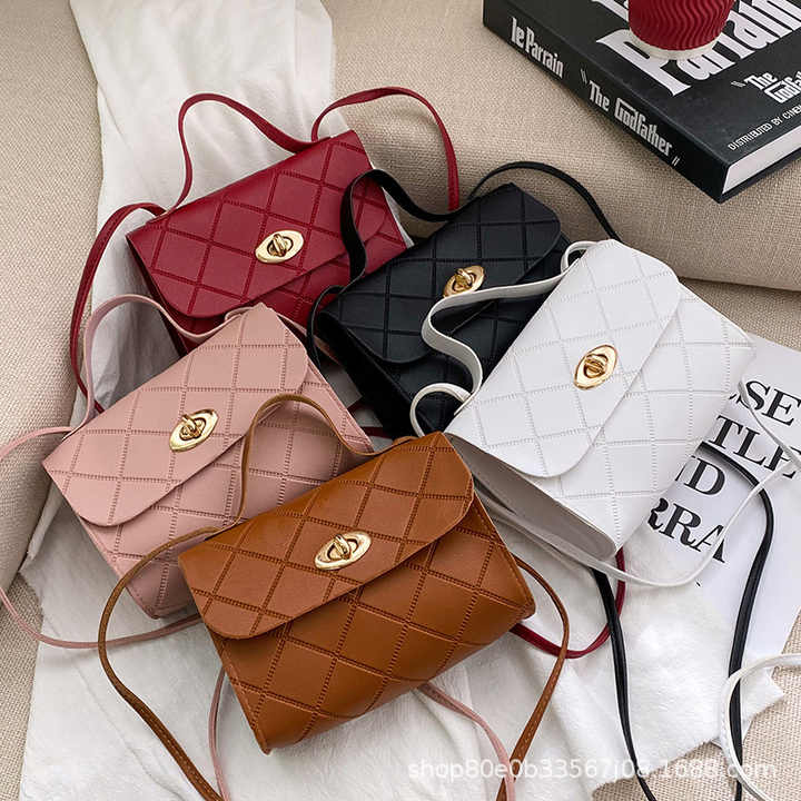 Luxury women's faux leather handbags