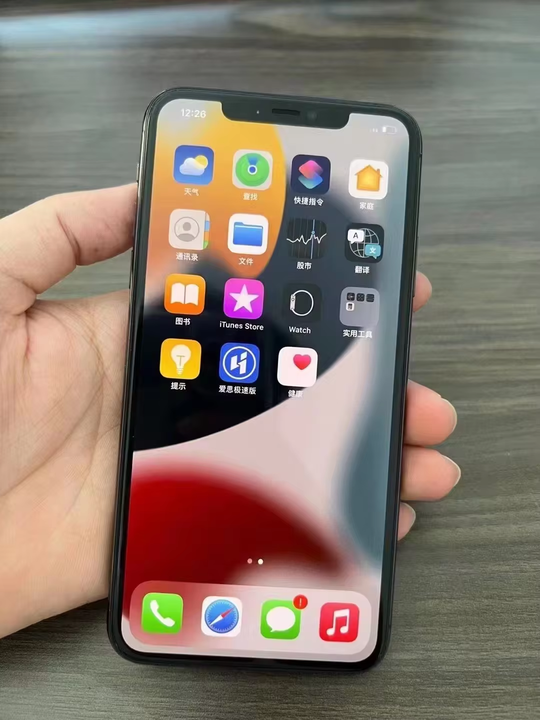 الهواتف , Phones ايفون iPhone