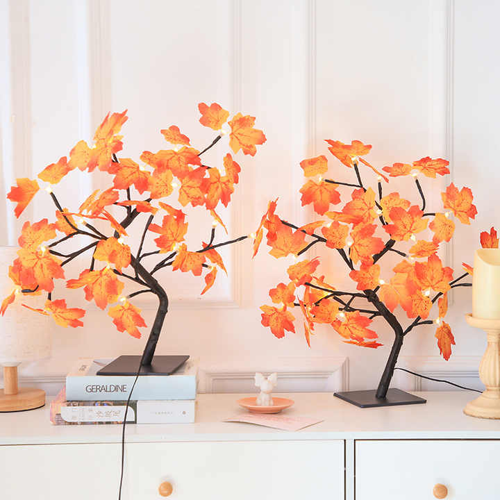 Leaf LED Table Lamp