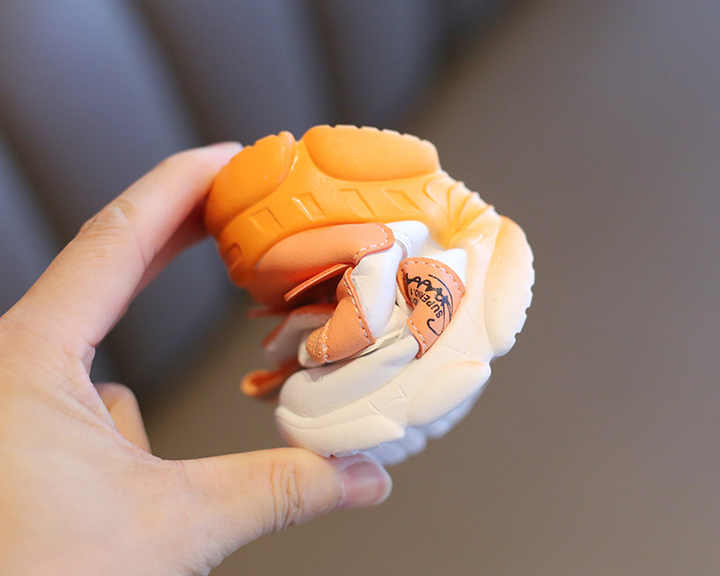 children's sneakers