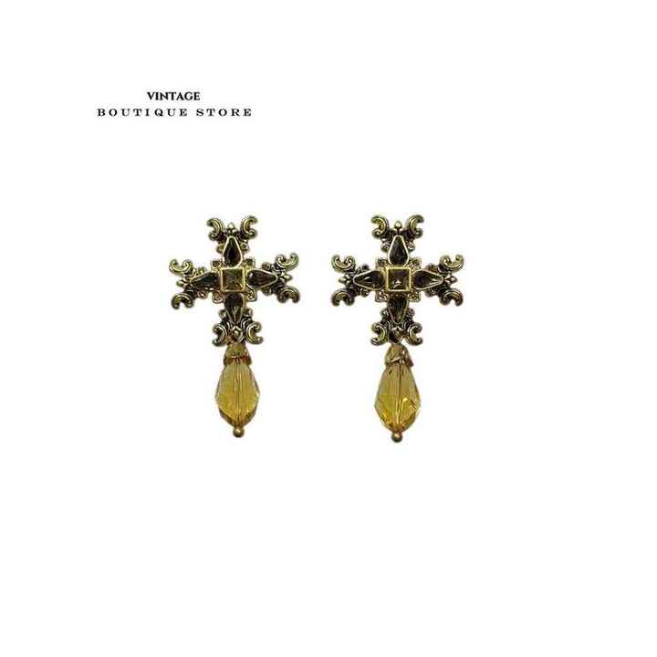 Fashionable jewelry earrings