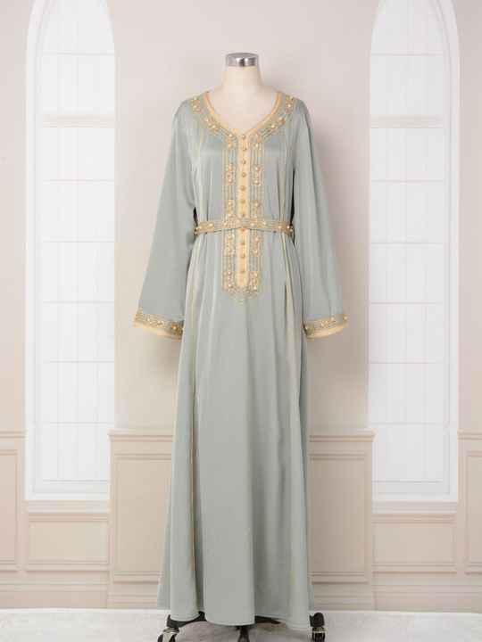 Women's caftans and jalabiyas