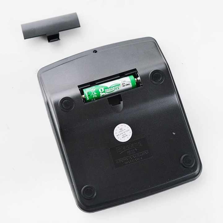 آلة حاسبة إلكترونية