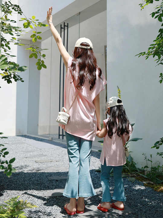 Very beautiful and comfortable family matching clothes for sale from factory directly mother and daughter matching clothes
