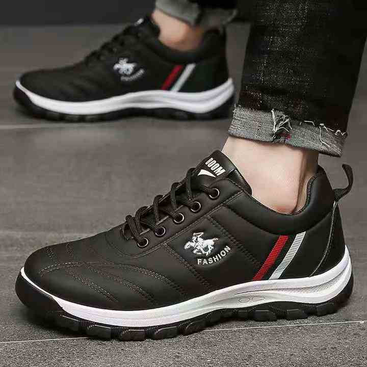 lightweight sneakers