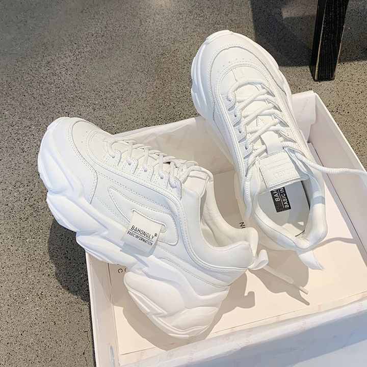 Women's shoes