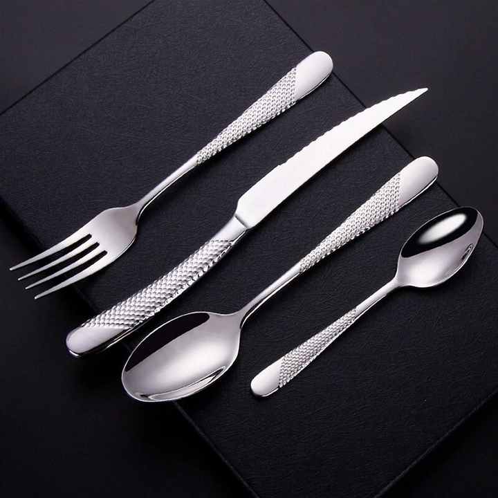 Stylish knife set