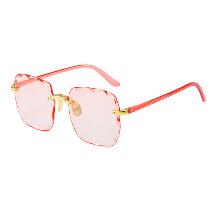 نظارات شمسيه للسيدات عصريه و فاخره - Fashionable and luxurious women's sunglasses