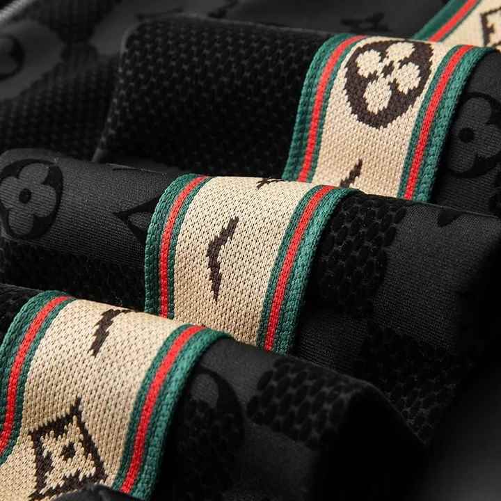 ملابس رياضية رائجة البيع ملابس