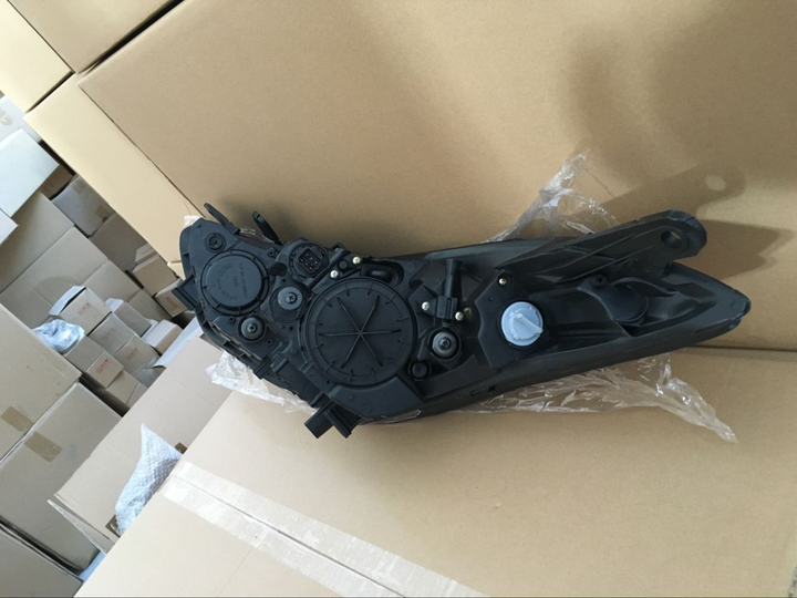 Front lighting system of a car