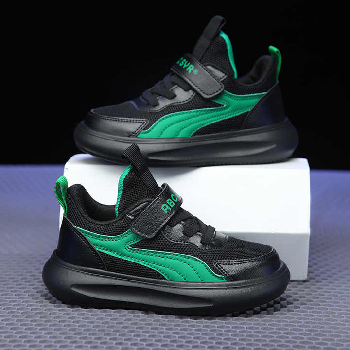 lightweight sneakers