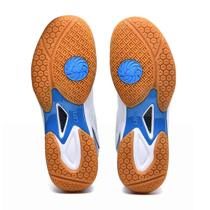 Men's sports shoes