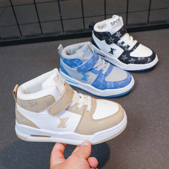 Boys' sneakers