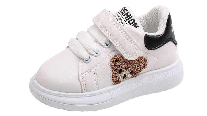 New high quality sneakers.