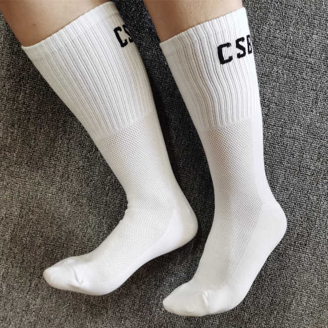 B84 RTS جوارب رياضية بيضاء مصنوعة في . B84 RTS White Sports Socks Made