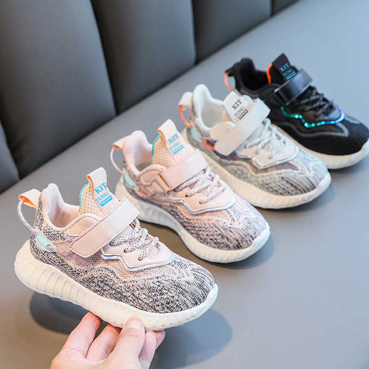 Children's casual sports shoes