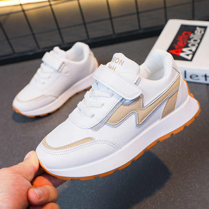 lightweight sneakers