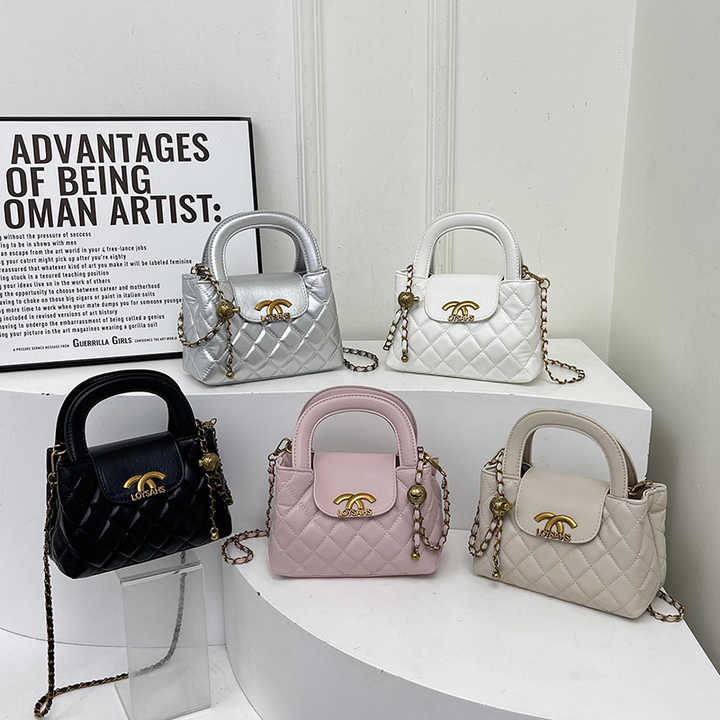 Stylish women's handbags