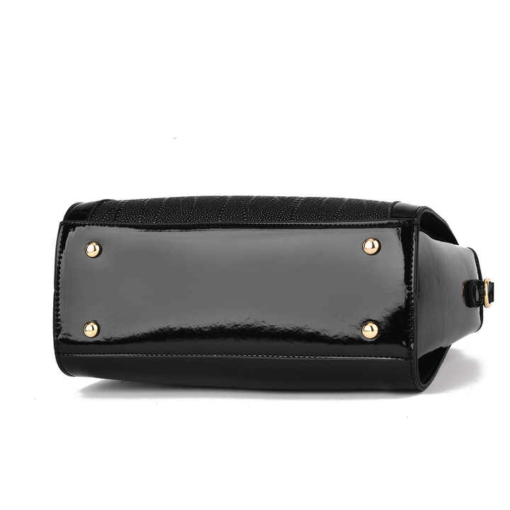 Distinctive women's handbag