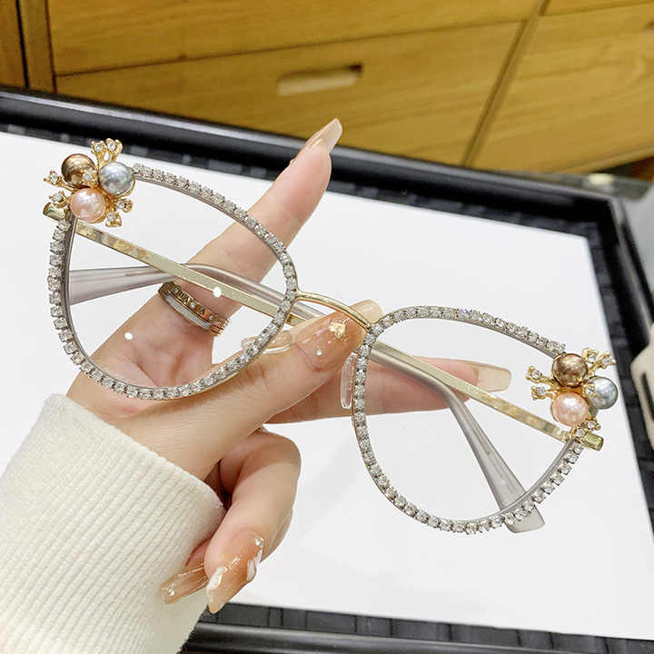 نظارات الكمبيوتر و الحمايه نسائيه نظارات شخصية عتيقة