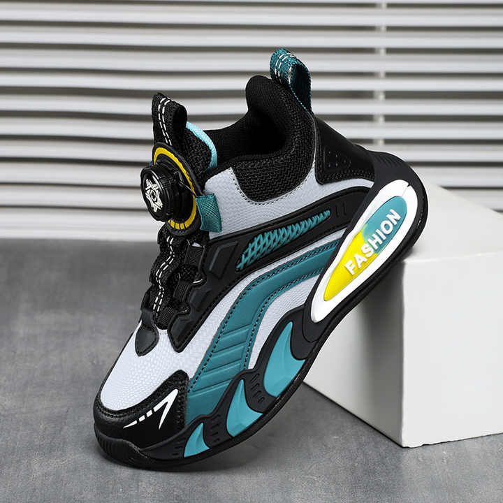 New high quality sneakers.