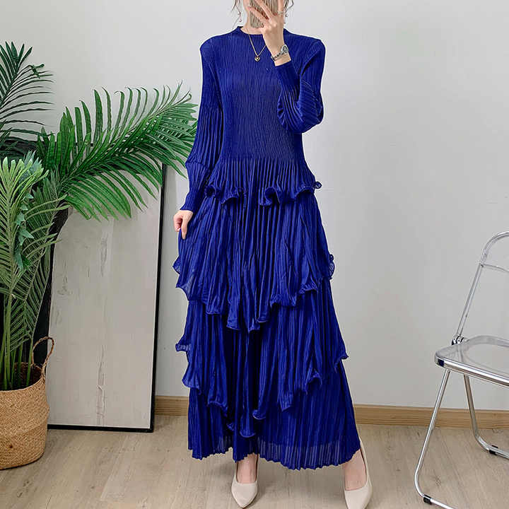 Women's long dress