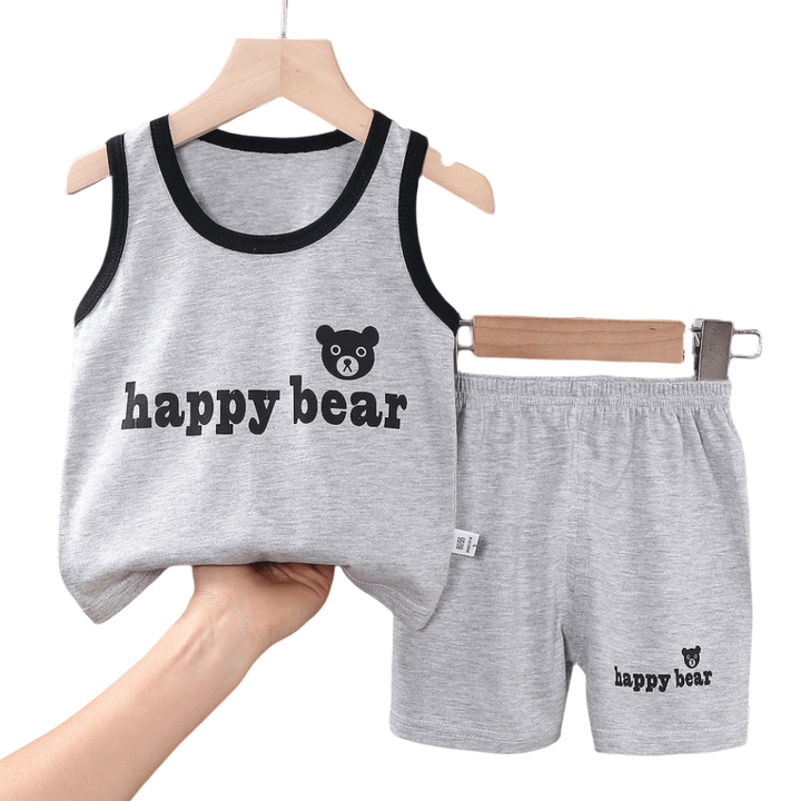 ملابس للأولاد والبنات شورت